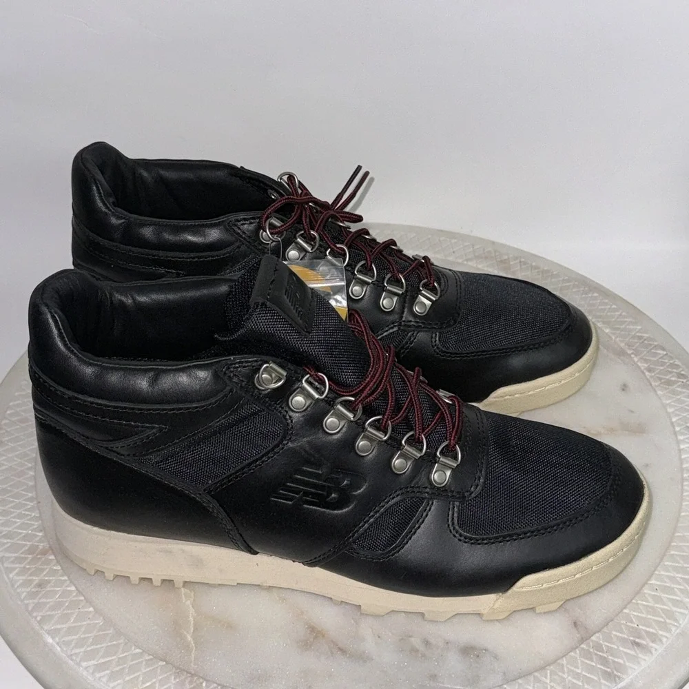 NEW BALANCE Urainal Size 9 Black Leather Textile Men's Hiker Boot MSRP $165